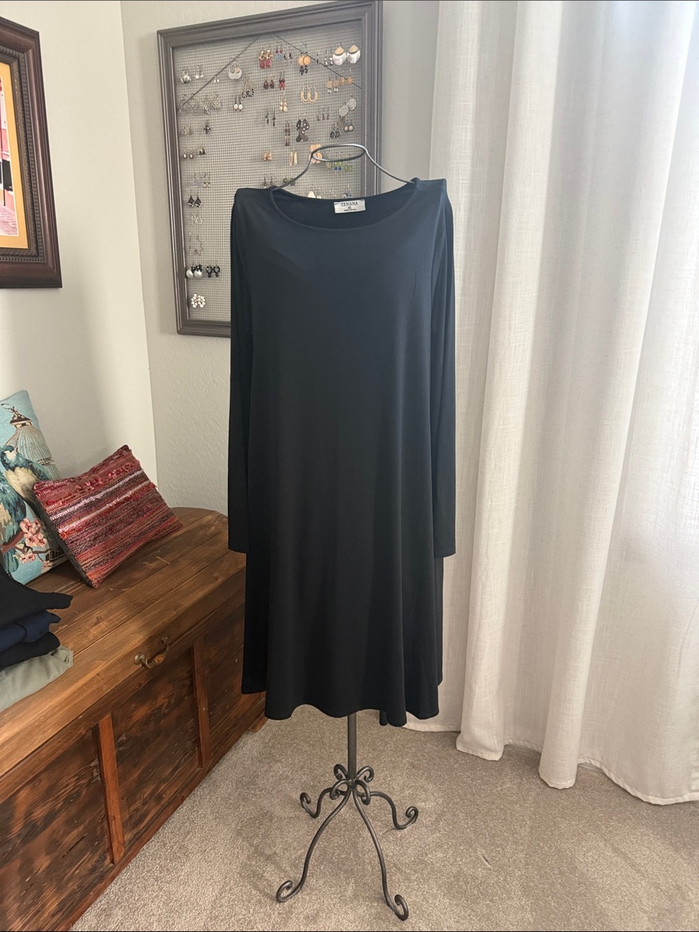 Zenana Outfitters Black Long Sleeve Swing Dress